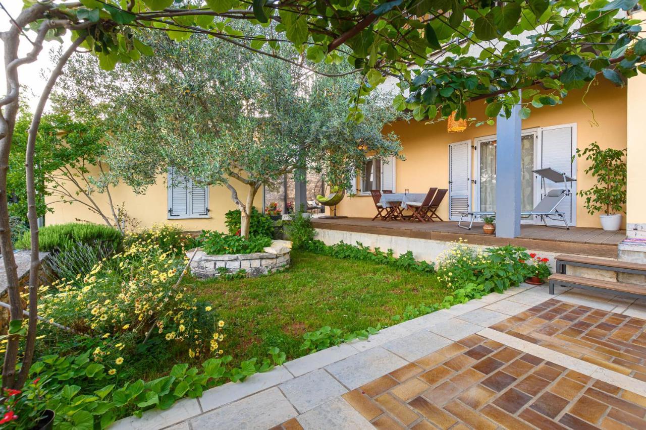 Apartment Macan, Beautiful Green Oasis Pula Eksteriør billede